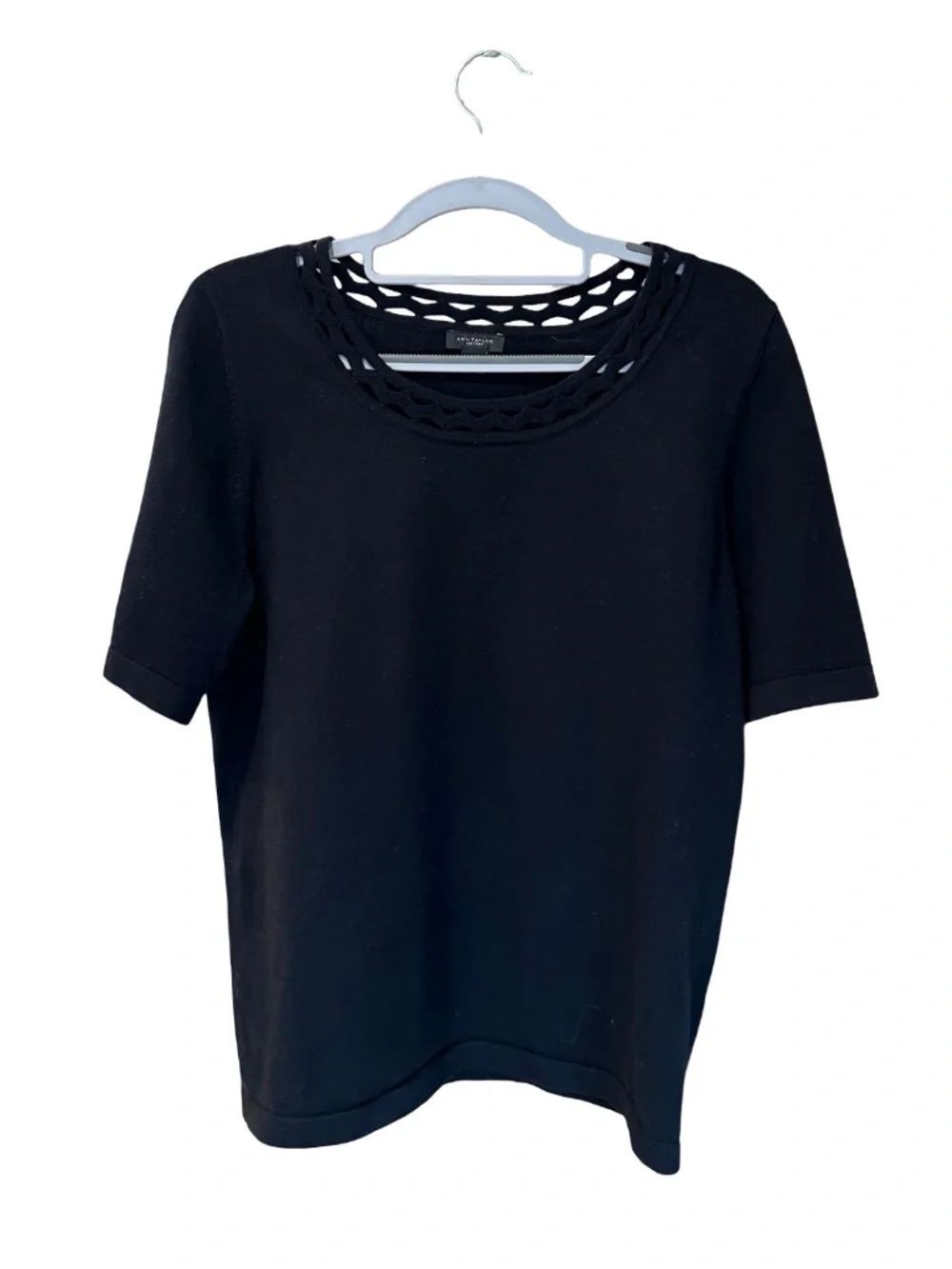 Ann Taylor Factory Short Sleeve Crew Neck Sweater Top-Blouse Black Med